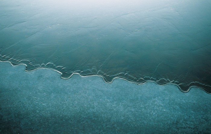 Țărm de mare văzut de sus